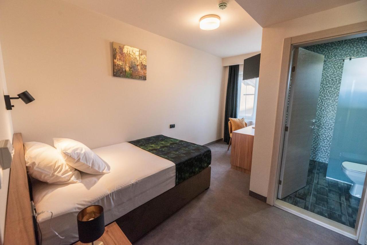 Hotel Aloha Ni Esterno foto